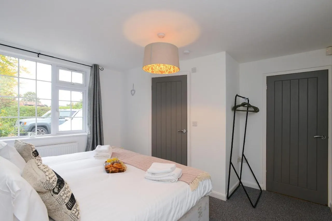 De Luxe Short Stays-Middleton Lodge Nottingham 0*,  United Kingdom