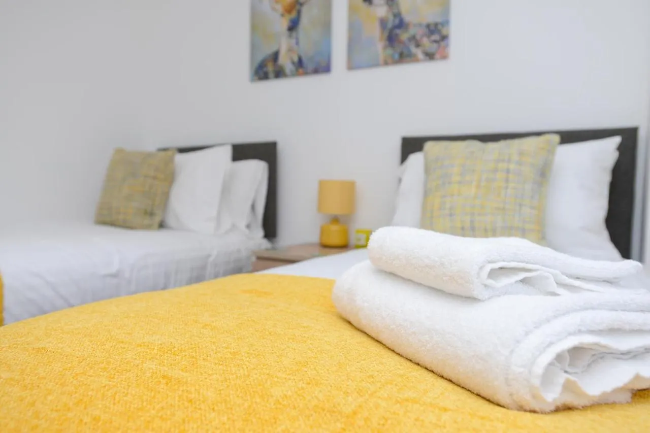 De Luxe Short Stays-Middleton Lodge Nottingham 0*,  United Kingdom