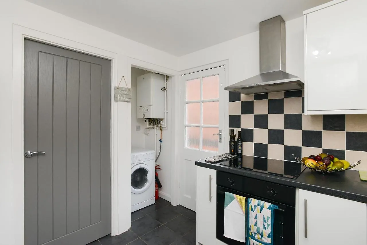 De Luxe Short Stays-Middleton Lodge Nottingham Apartment