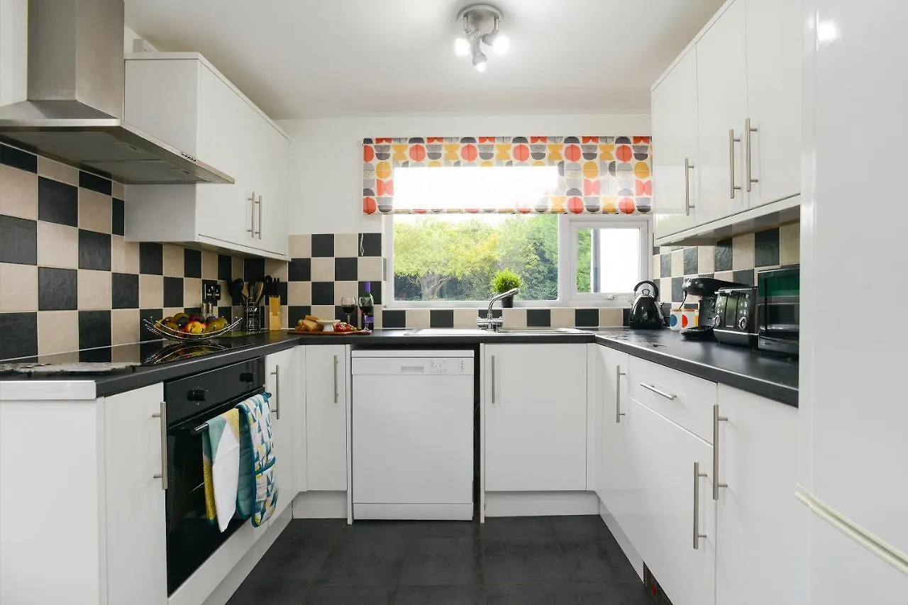 De Luxe Short Stays-Middleton Lodge Nottingham 0*,